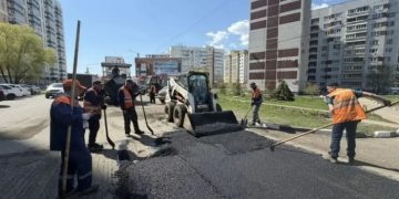 В Ульяновске за сутки отремонтировали 17 участков дорог площадью 1400 м²