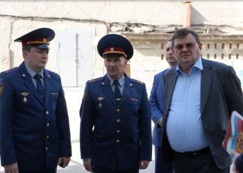 Глава российского Минюста Константин Чуйченко посетил СИЗО, колонию и исправительный центр в
