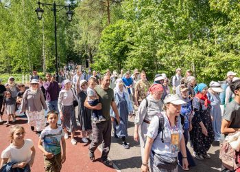 Крестный ход к никольской горе начался в Ульяновской области
