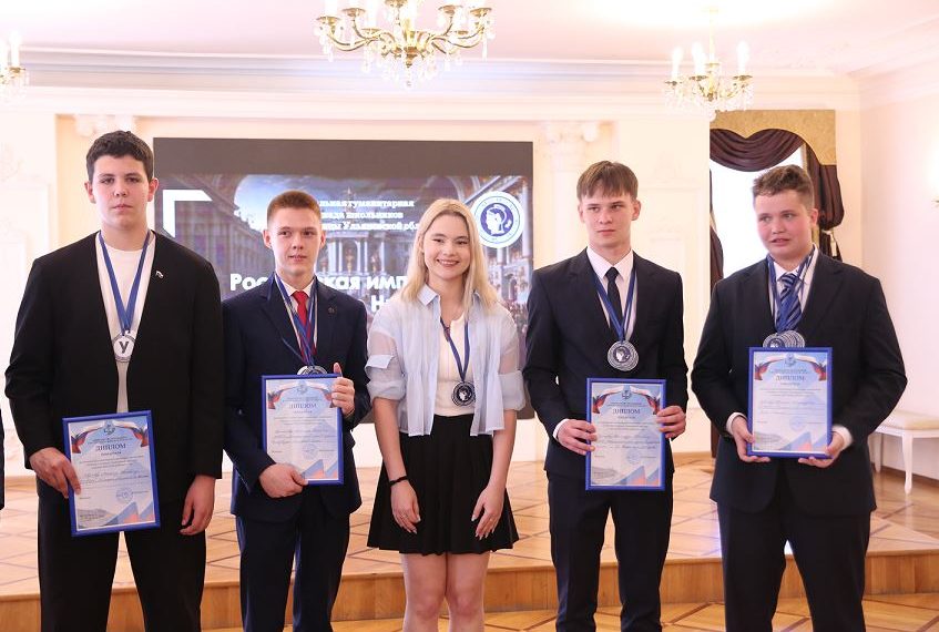Ульяновские школьники едут на «Умницы и умники» в Москву