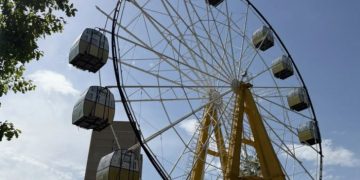 Первое колесо обозрения в Заволжье и ещё 3 новых аттракциона установят в «Прибрежном»
