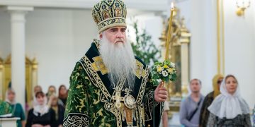 С Днём Святой Троицы православных Ульяновской области поздравил митрополит Лонгин