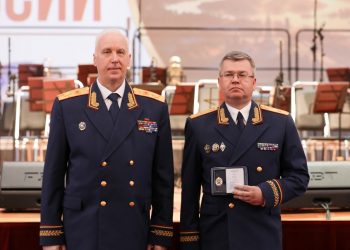 Главный ульяновский следователь Михайлов получил награду от Бастрыкина