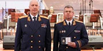 Главный ульяновский следователь Михайлов получил награду от Бастрыкина