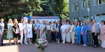 Семь врачей и пять медсестёр занесены на Доску Почёта Медицинской палаты Ульяновской области