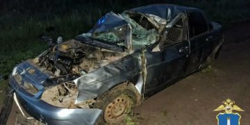 В Старомайнском районе «Приора» улетела в кювет: серьёзно пострадала пассажирка