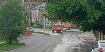 В Ульяновске усилили увлажнение дорог из-за жары