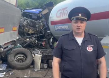 Фура и газовоз столкнулись под Ульяновском: один водитель погиб, другой — в больнице