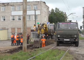 «Ульяновскэлектротранс» начал капремонт трамвайных путей на Станкостроителей