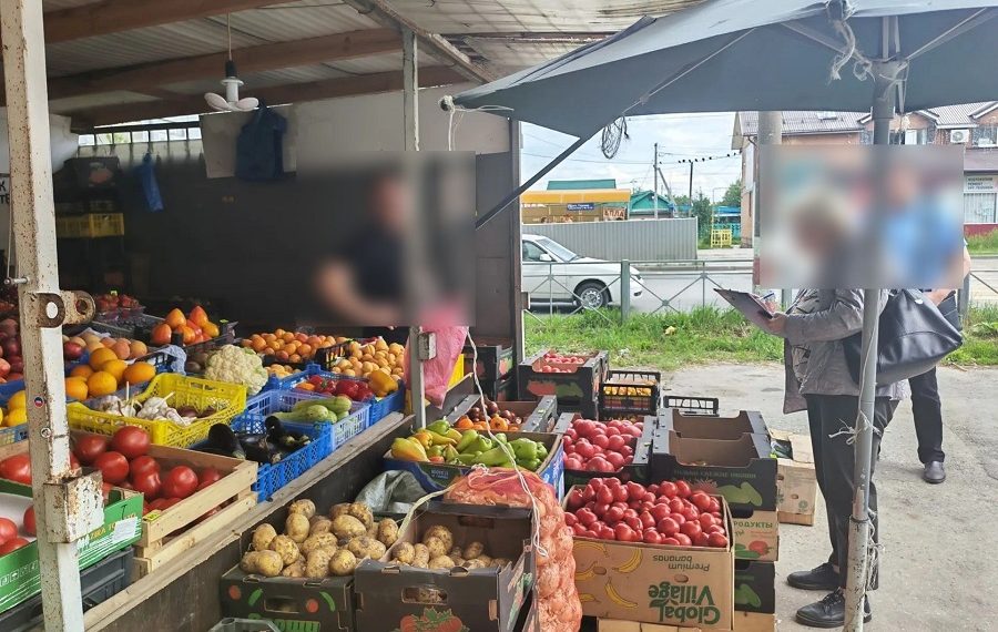 Торговля с рук и из машин: какие меры применяют к нелегальным продавцам в Ульяновске