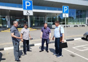 В Ульяновске проверили доступность вокзалов и аэропорта для семей с детьми