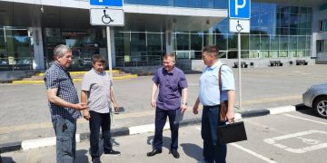 В Ульяновске проверили доступность вокзалов и аэропорта для семей с детьми