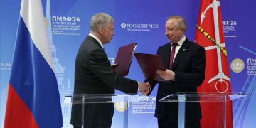 Русских и Беглов навели мосты между Волгой и Невой на ПМЭФ-2026