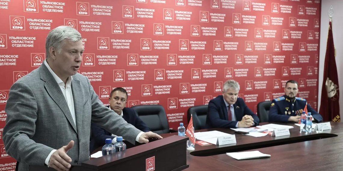 Русских получил поддержку КПРФ для выдвижения на новый срок