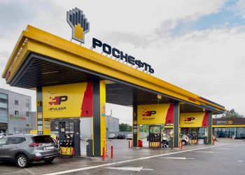 Путешествовать на машине по Ульяновской области станет удобнее: «Роснефть» и регион продлили соглашение на ПМЭФ