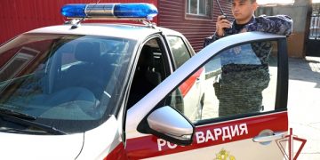 Неадекват с металлической трубой напугал димитровградцев на проспекте Ленина