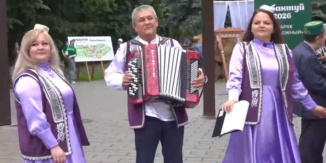 В ульяновском парке «Молодёжный» впервые за 8 лет прошёл Сабантуй