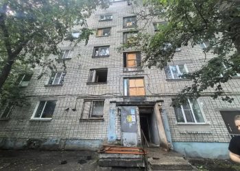 «Мы плаваем в квартире»: жители Киндяковки попросили защиты у прокуратуры