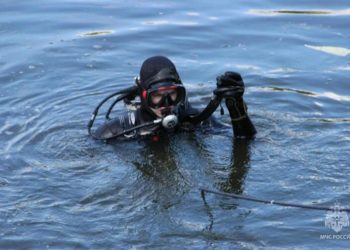В Сенгилее достали из воды мужчину, которого унесло течением