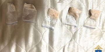 В Ульяновске задержали местную рецидивистку и жителя Мордовии с крупной партией мефедрона