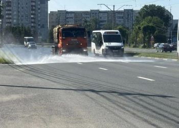 Мэр Болдакин распорядился круглосуточно увлажнять дороги Ульяновска