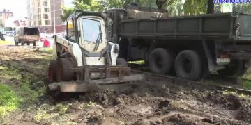 На улице Кирова меняют 125 метров рельсов