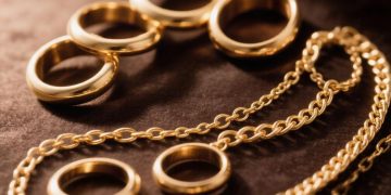 В Ульяновске сиделку задержали за кражу ювелирных изделий у 89-летней женщины