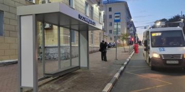 В центре Ульяновска появилась современная остановка у гостиницы «Волга»