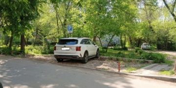 В центре Ульяновска уберут самовольное ограждение