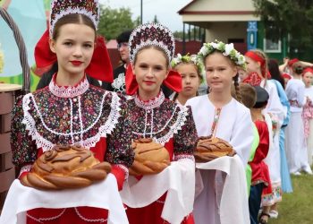 10 000 человек стали участниками XII фестиваля «Поволжская глубинка» в Павловском районе