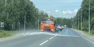 В Ульяновске усилят полив дорог и цветников в связи с жарой