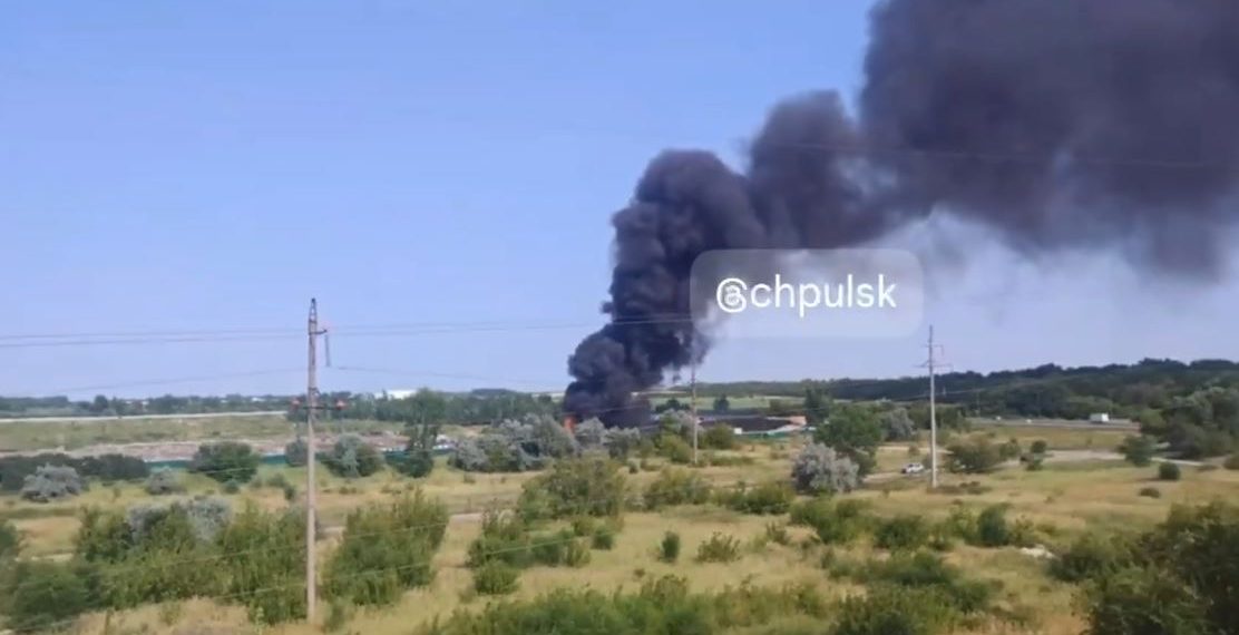 Соцсети: на Димитровградском шоссе горит полигон промышленных отходов