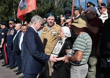 Русских поздравил ульяновских десантников и отметил вклад 104-й дивизии