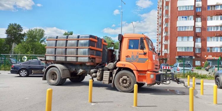 В Ульяновске организовали подвоз воды в Киндяковку и Дальнее Засвияжье из-за ремонта на Аблукова